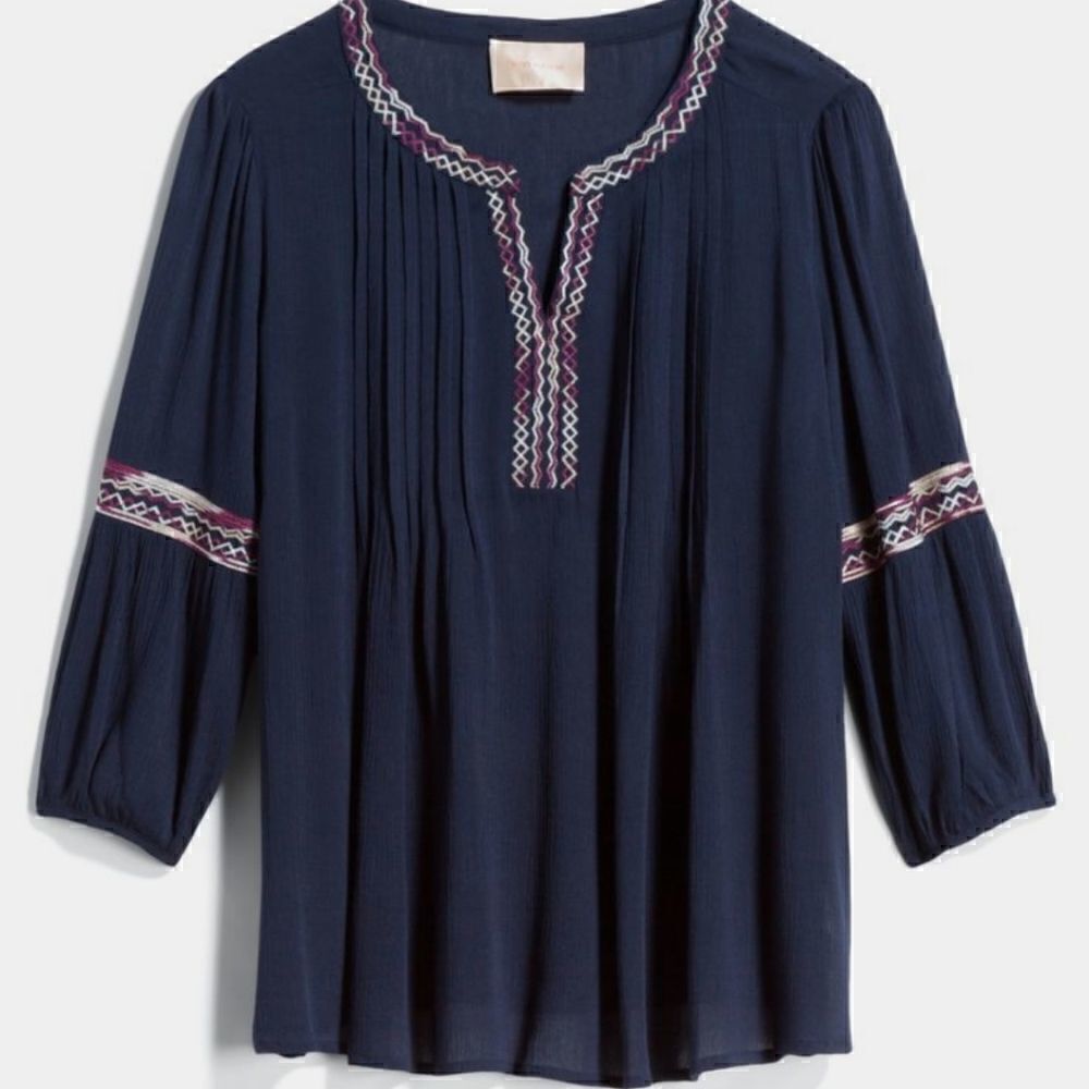 SKIES ARE BLUE Elettra Embroidered Top Size large NWT
